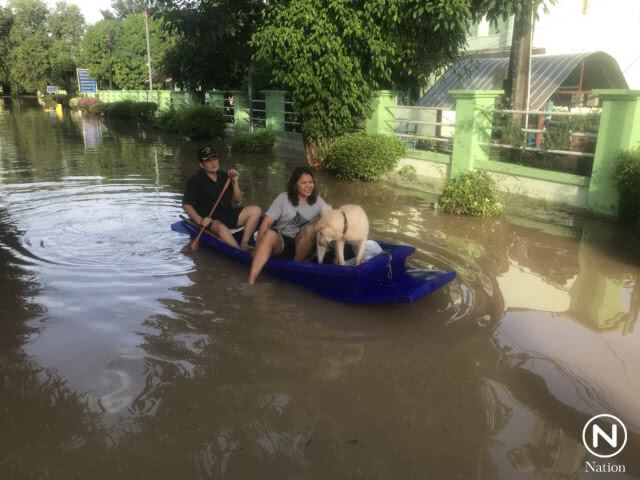 พิจิตรฝนตกต่อเนื่อง น้ำท่วมหลายจุด