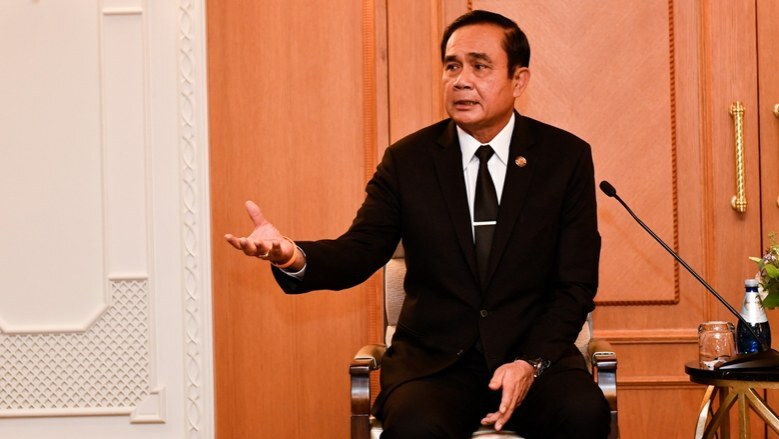 คนไทยในสหรัฐฯ เชียร์ "บิ๊กตู่" อยู่ต่อ