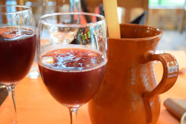 อร่อยปักหมุด : อาหารสเปนต้นตำรับใจกลางทองหล่อกับร้าน Arroz (อารอซ)