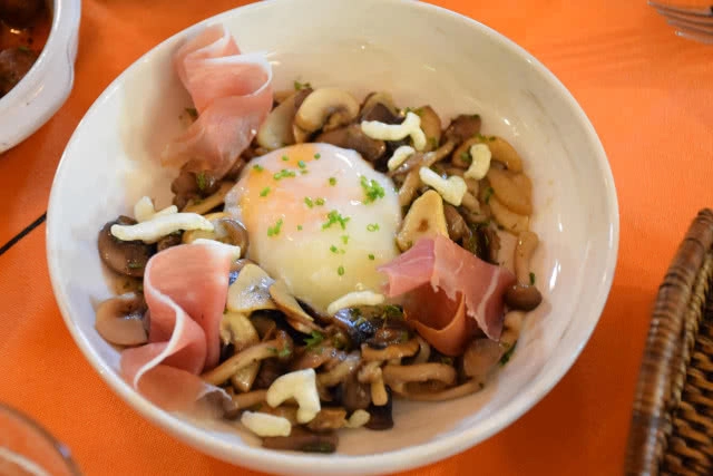 อร่อยปักหมุด : อาหารสเปนต้นตำรับใจกลางทองหล่อกับร้าน Arroz (อารอซ)