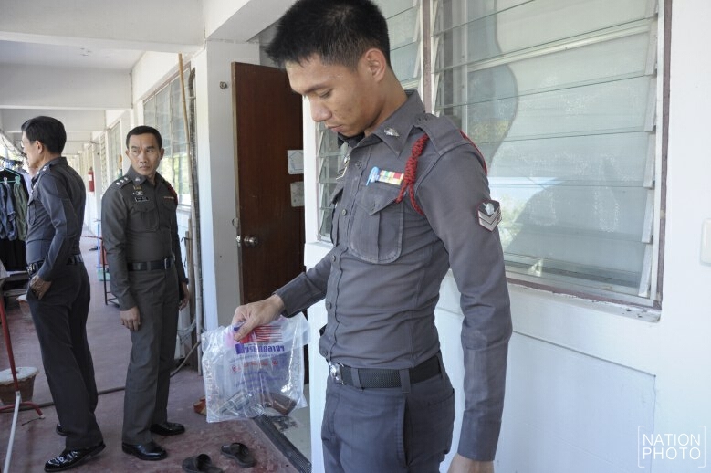 พ.ต.ท.ปืนจ่อหัวยิงตัวดับคาห้องพักแฟลต ตร.
