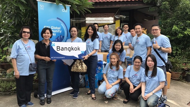 9 กิจกรรมตามรอยพ่อหลวง ร.9