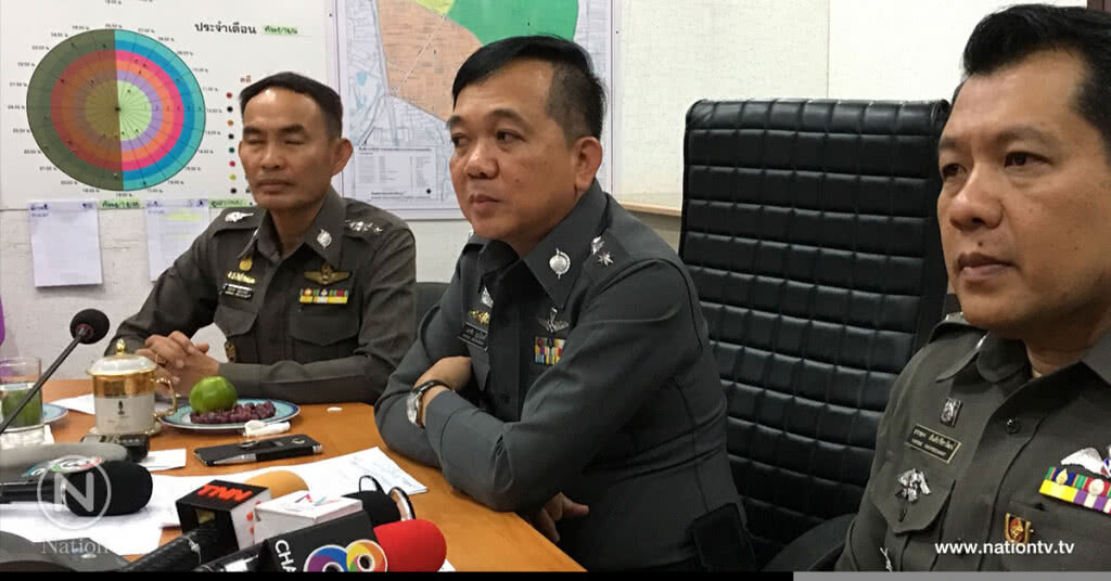ตร.เค้นสอบผู้ต้องหา
ปล้นเสี่ยค้าเพชร 60 ล้าน
รับเปิดห้องเช่าวางแผนก่อเหตุจริง ตร.เค้นสอบผู้ต้องหา
ปล้นเสี่ยค้าเพชร 60 ล้าน
รับเปิดห้องเช่าวางแผนก่อเหตุจริง