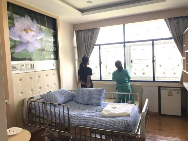 ‘ทราย เจริญปุระ’ เผยประสบการณ์พาแม่รักษาที่ ‘ศรีธัญญา’