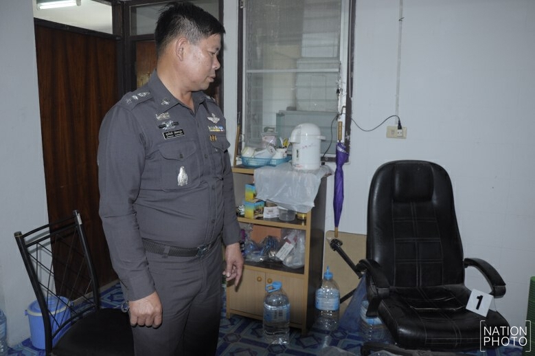 พ.ต.ท.ปืนจ่อหัวยิงตัวดับคาห้องพักแฟลต ตร.