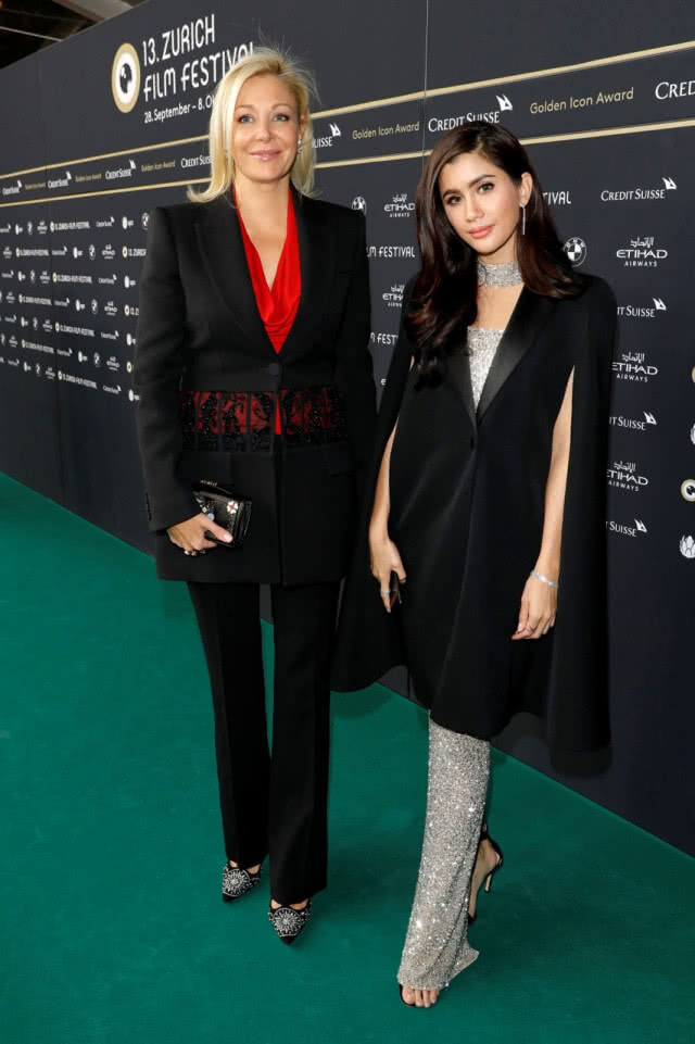 "ปู ไปรยา" อวดโฉม งาน Zurich Film Festival