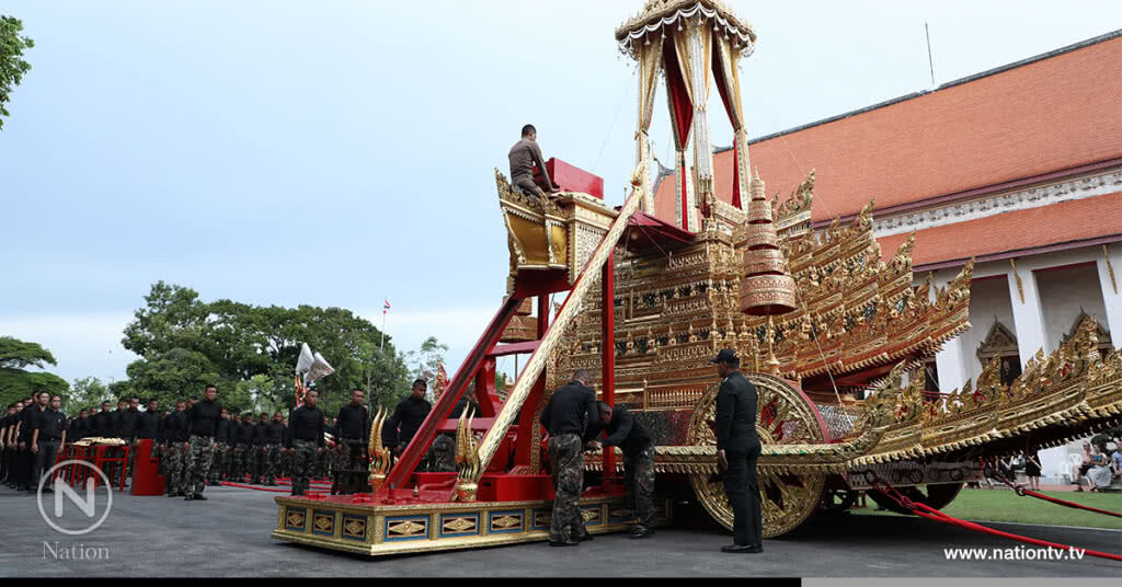 (ภาพชุด) กำลังพลฉุดชักซ้อมเคลื่อนพระมหาพิชัยราชรถ และซ้อมยกเกรินบันไดนาค (ภาพชุด) กำลังพลฉุดชักซ้อมเคลื่อนพระมหาพิชัยราชรถ และซ้อมยกเกรินบันไดนาค