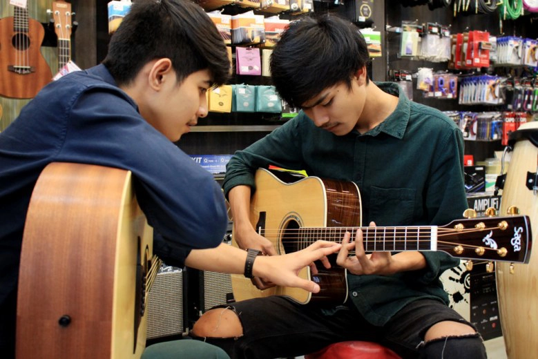 อยากหัดเล่นดนตรี จะเริ่มยังไงดี!!