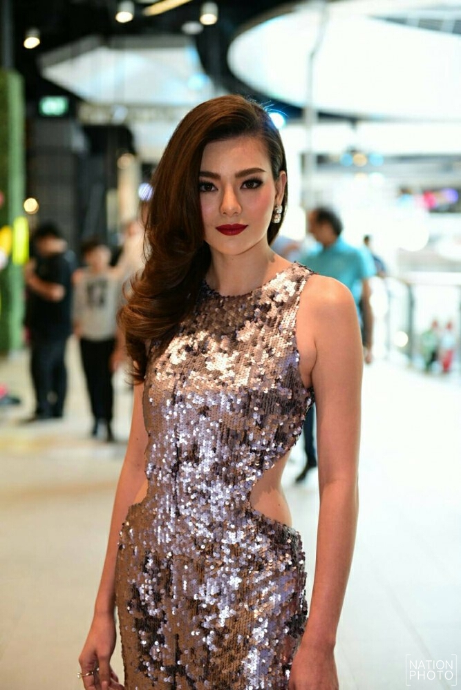 'ดิว' โบ้ยถามผจก. ถูกโยง นักแสดงสาว "ด." ตบลูกส.ส.