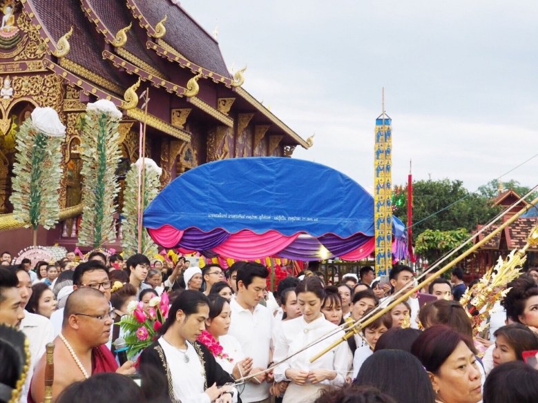 "ชาคริต-ไอซ์" นำทีมดาราร่วมงาน "ปั่นฝ้ายสายบุญ จุลกฐิน" น้อมถวายแด่ "ในหลวง รัชกาลที่ 9"