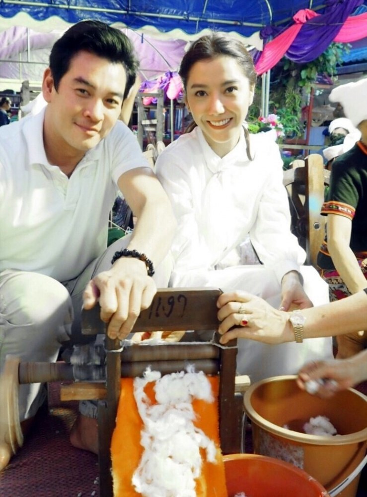 "ชาคริต-ไอซ์" นำทีมดาราร่วมงาน "ปั่นฝ้ายสายบุญ จุลกฐิน" น้อมถวายแด่ "ในหลวง รัชกาลที่ 9"
