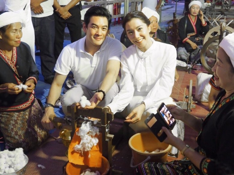 "ชาคริต-ไอซ์" นำทีมดาราร่วมงาน "ปั่นฝ้ายสายบุญ จุลกฐิน" น้อมถวายแด่ "ในหลวง รัชกาลที่ 9"