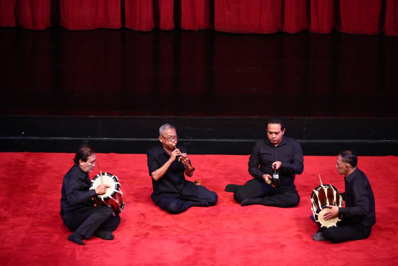 กรมศิลปากรจัดซ้อมการประโคมดนตรี-ละครพระมหาชกในงานออกพระเมรุที่โรงละครแห่งชาติ