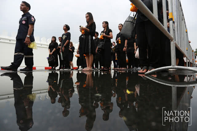 ด้วยความอาลัย ในวันครบรอบ 1 ปี การเสด็จสวรรคต