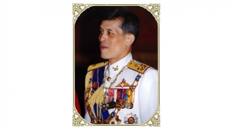 ร.10 เสด็จฯ ทรงบำเพ็ญพระราชกุศล ครบ 1 ปีสวรรคต ร.10 เสด็จฯ ทรงบำเพ็ญพระราชกุศล ครบ 1 ปีสวรรคต