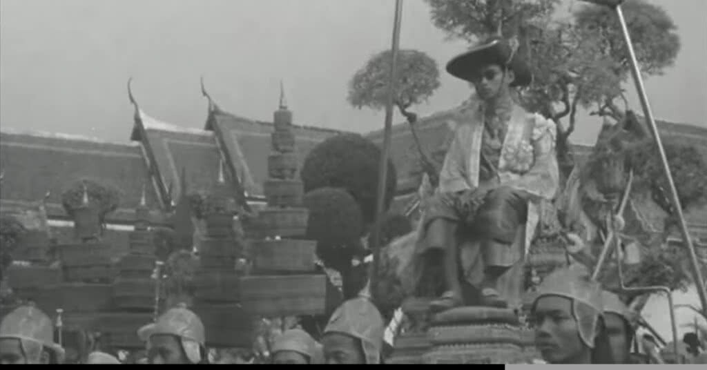 น้อมรำลึกเหตุการณ์ประวัติศาสตร์ในหลวงร.๙ เพลงสรรเสริญพระบารมี (เรียบเรียงใหม่ ๒๕๖๐) น้อมรำลึกเหตุการณ์ประวัติศาสตร์ในหลวงร.๙ เพลงสรรเสริญพระบารมี (เรียบเรียงใหม่ ๒๕๖๐)