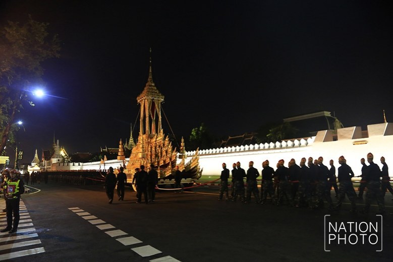 (ภาพชุด) ซ้อมริ้วขบวนพระบรมราชอิสริยยศฯ เคลื่อนพระบรมศพ