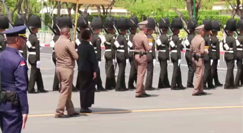 ซ้อมใหญ่ริ้วขบวนพระบรมราชอิสริยยศ ซ้อมใหญ่ริ้วขบวนพระบรมราชอิสริยยศ