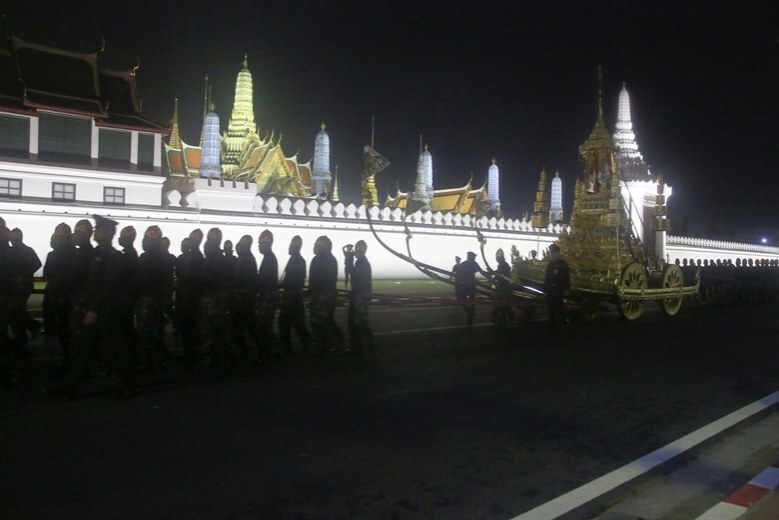 (ภาพชุด) ซ้อมริ้วขบวนพระบรมราชอิสริยยศฯ เคลื่อนพระบรมศพ