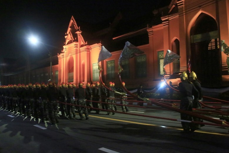 (ภาพชุด) ซ้อมริ้วขบวนพระบรมราชอิสริยยศฯ เคลื่อนพระบรมศพ