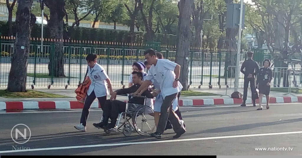 ทีมแพทย์ รพ.ตำรวจ ลงพื้นที่ดูแลปชช.ชมซ้อมริ้วขบวนพระบรมราชอิสริยยศ ทีมแพทย์ รพ.ตำรวจ ลงพื้นที่ดูแลปชช.ชมซ้อมริ้วขบวนพระบรมราชอิสริยยศ