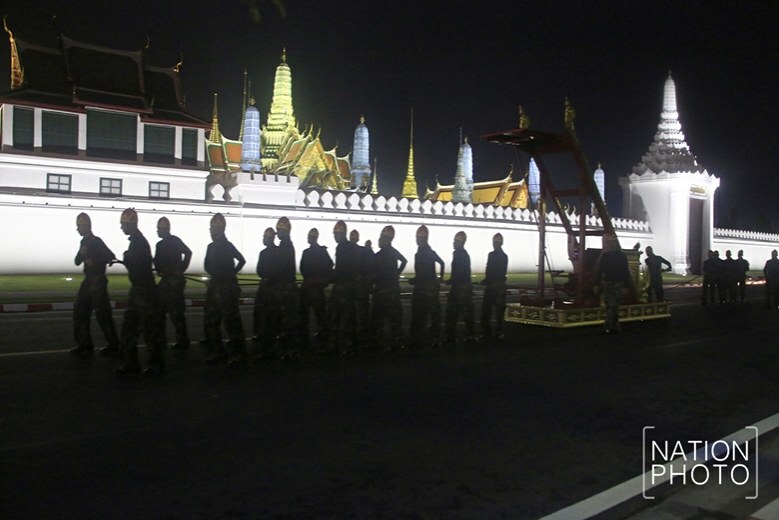 (ภาพชุด) ซ้อมริ้วขบวนพระบรมราชอิสริยยศฯ เคลื่อนพระบรมศพ