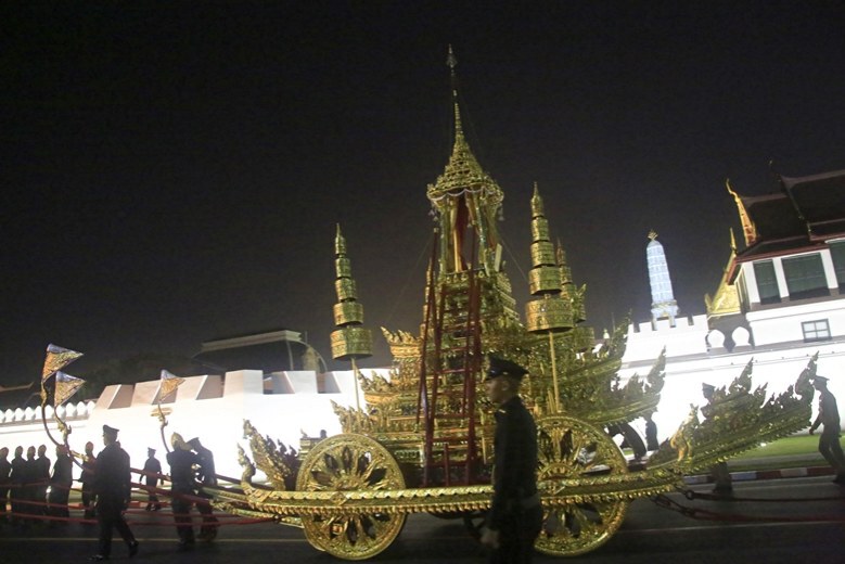 (ภาพชุด) ซ้อมริ้วขบวนพระบรมราชอิสริยยศฯ เคลื่อนพระบรมศพ