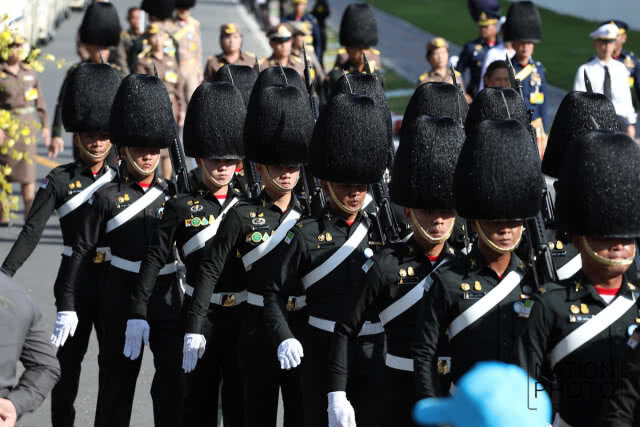 (ภาพชุด) สมเด็จพระเทพฯ ทรงร่วมซ้อมในริ้วขบวนพระบรมราชอิสริยยศ