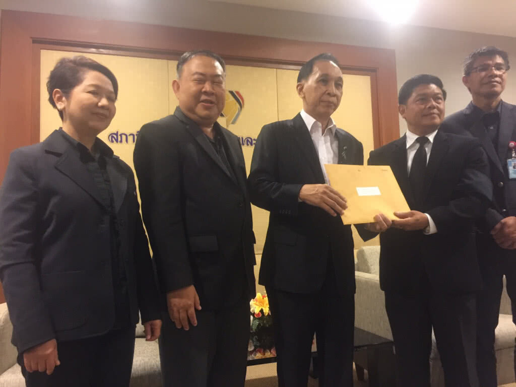 ส.ทีวีดิจิทัล ยื่นหนังสือ คกก.ปฏิรูปสื่อฯ เสนอปรับโครงสร้างอุตสาหกรรมทีวีดิจิทัล