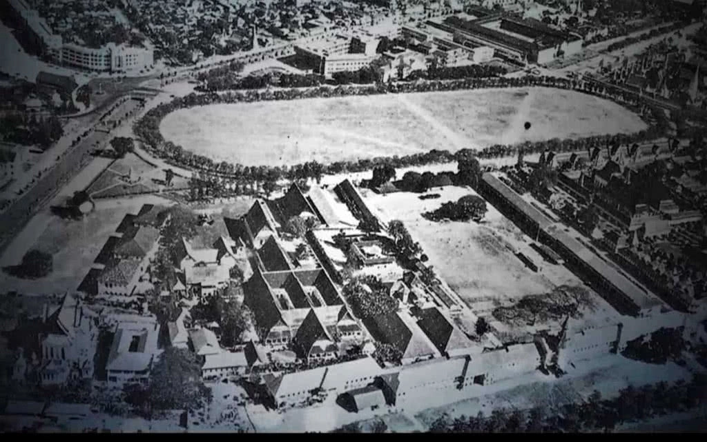 สนามหลวงในอดีต