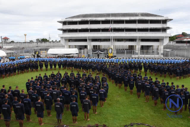 เรือนจำกลางพิษณุโลก แปรอักษรถวายความอาลัยแด่ในหลวง รัชกาลที่ 9