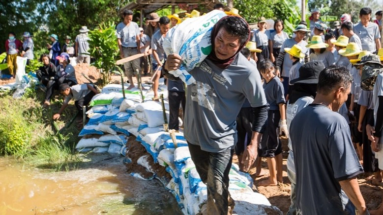 ลุงแสวงผู้มั่งคั่ง(ความสุข) ด้วย "ศาสตร์พระราชา"