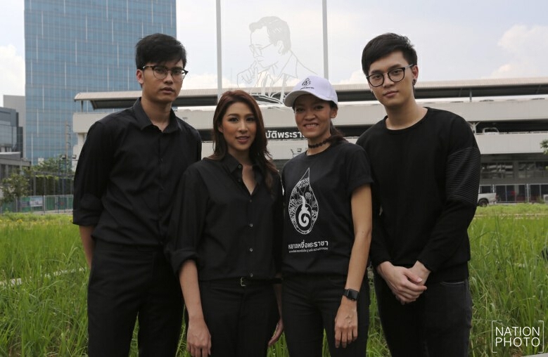 ‘นนท์-เอม-โบ๊ท’ ร่วมใจปลูกดาวเรือง