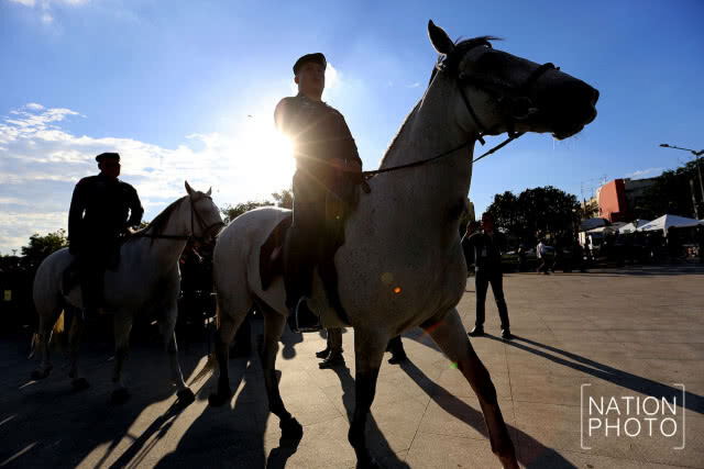 ปล่อยแถวเจ้าหน้าที่จิตอาสาดูแลความเรียบร้อยช่วงพระราชพิธีพระบรมศพ รัชกาลที่ 9