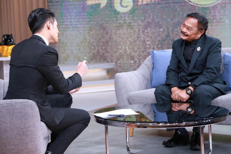 เปิดใจช่างซ่อมรองเท้าของพ่อ "ช่างไก่"