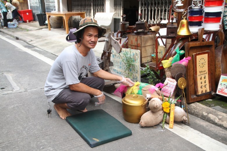 พ่อค้าหมั่นโถวเข้าไร่ ผงะพบหัวมัน 5 นาทียักษ์!