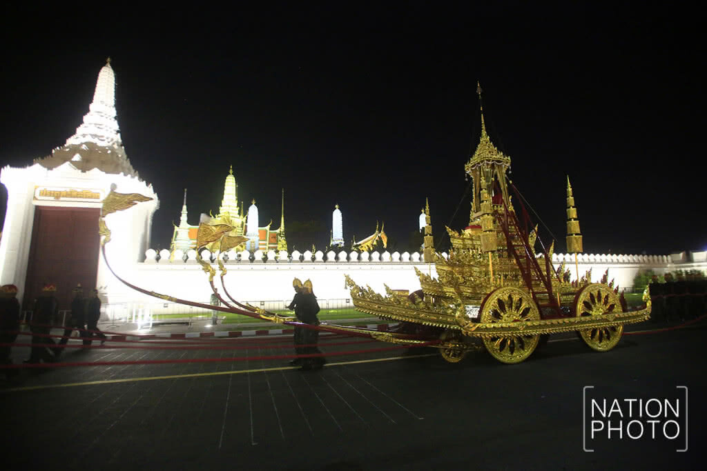 เคลื่อนขบวนราชรถเตรียมพร้อมซ้อมริ้วขบวนพระบรมราชอิสริยยศ เคลื่อนขบวนราชรถเตรียมพร้อมซ้อมริ้วขบวนพระบรมราชอิสริยยศ