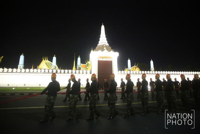 เคลื่อนขบวนราชรถเตรียมพร้อมซ้อมริ้วขบวนพระบรมราชอิสริยยศ