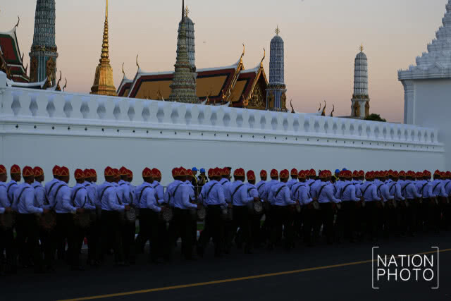 เคลื่อนขบวนราชรถเตรียมพร้อมซ้อมริ้วขบวนพระบรมราชอิสริยยศ