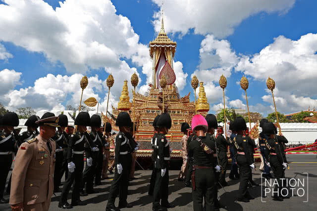 (ภาพชุด) ซ้อมริ้วขบวนพระบรมราชอิสริยยศ