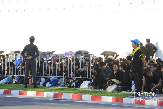 (ภาพชุด) ซ้อมริ้วขบวนพระบรมราชอิสริยยศ