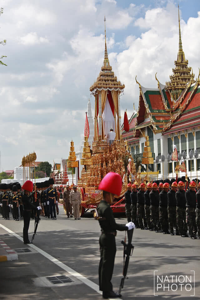 (ภาพชุด) ซ้อมริ้วขบวนพระบรมราชอิสริยยศ