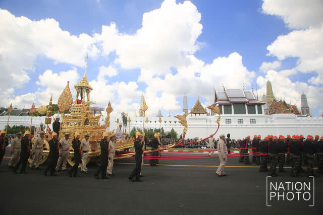 (ภาพชุด) ซ้อมริ้วขบวนพระบรมราชอิสริยยศ