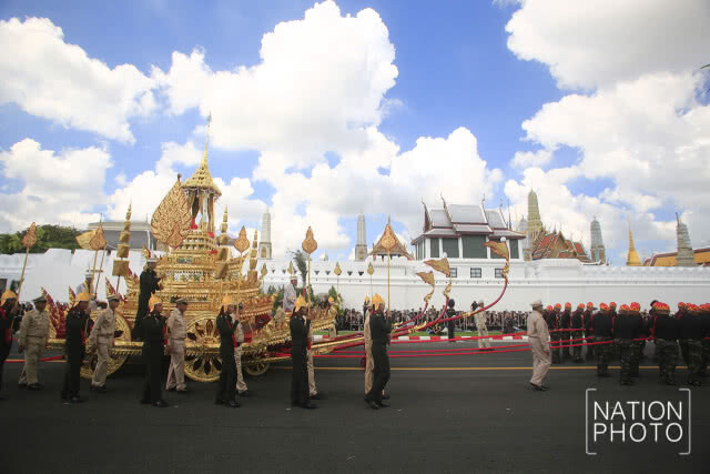(ภาพชุด) ซ้อมริ้วขบวนพระบรมราชอิสริยยศ