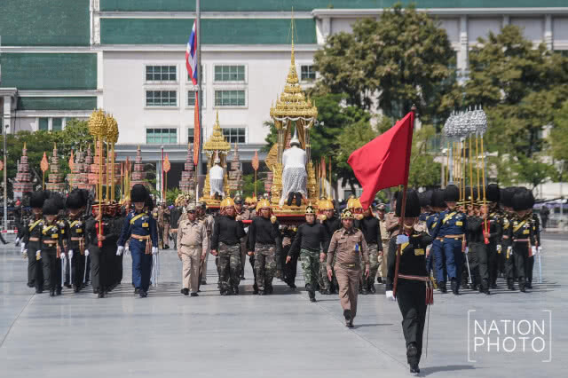 (ภาพชุด)ซ้อมใหญ่เสมือนจริงริ้วขบวนพระบรมราชอิสริยยศเคลื่อนพระบรมศพ ร.9 ริ้วขบวนที่ 4