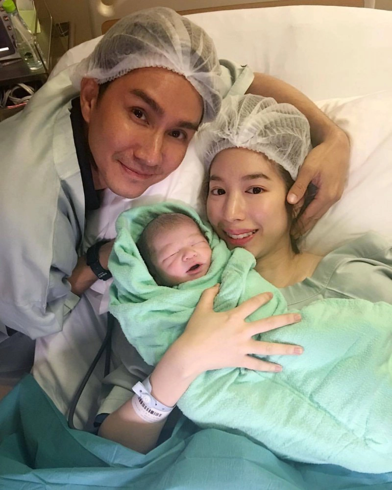 คลอดแล้ว! "น้องดิน" ลูกชาย "กัปตัน - เอ้ก"