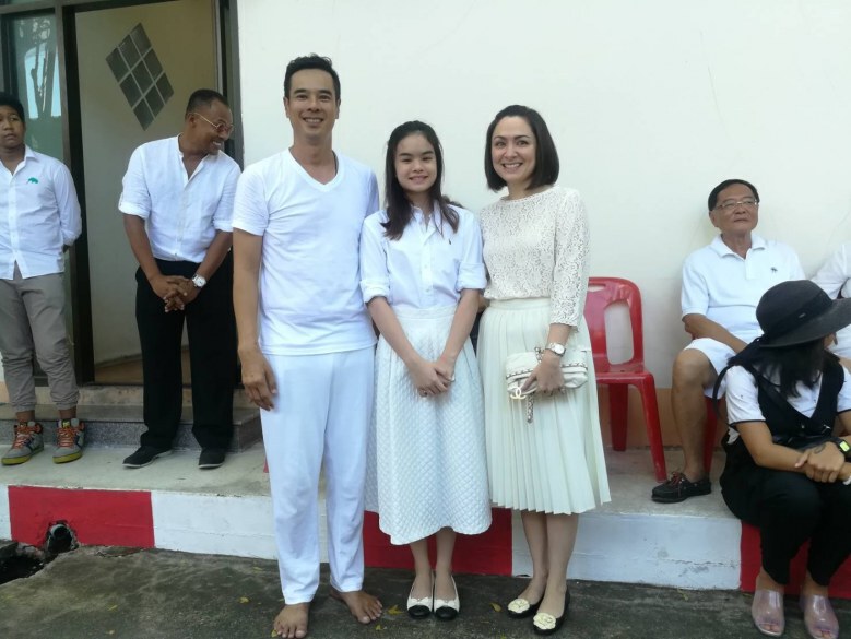 ร่วมอนุโมทนาบุญงานบวช "อ่ำ อัมรินทร์" สุดชื่นมื่น