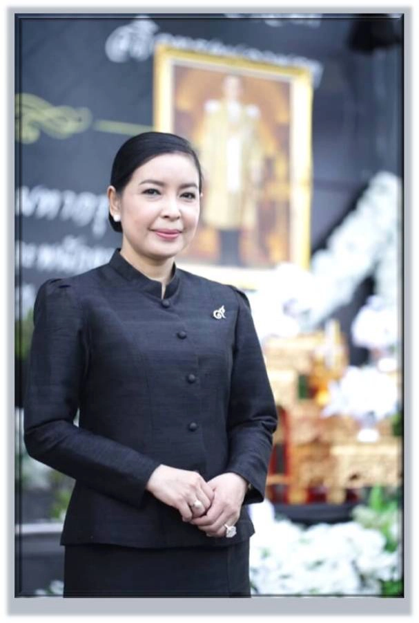 จากใจ "ทีมผู้บรรยาย" การถวายงานครั้งสุดท้ายแด่ "ในหลวง ร.9"