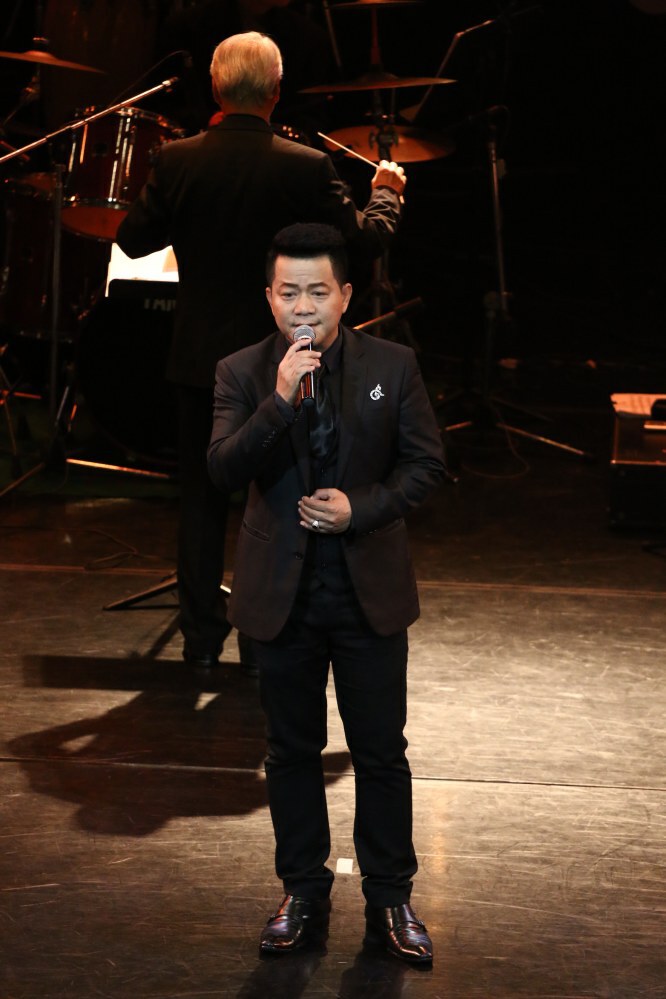 ศาลาเฉลิมกรุงจัดกิจกรรมรายการ "เพลงจากใจถวายพ่อ"