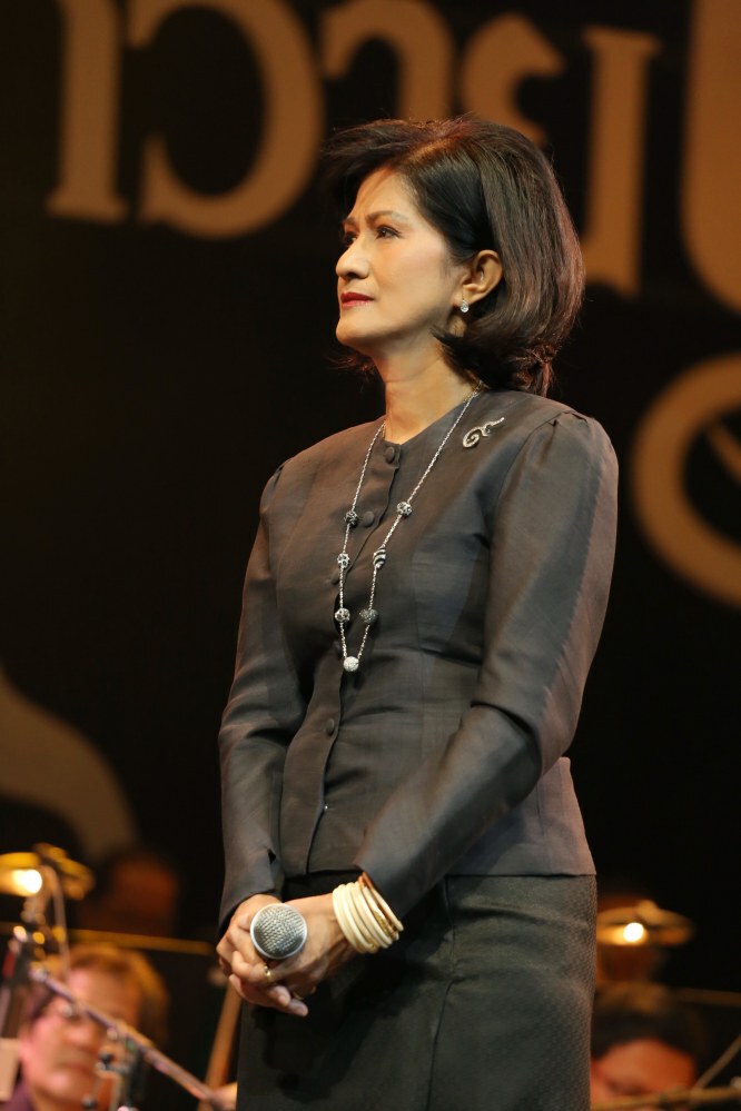 ศาลาเฉลิมกรุงจัดกิจกรรมรายการ "เพลงจากใจถวายพ่อ"